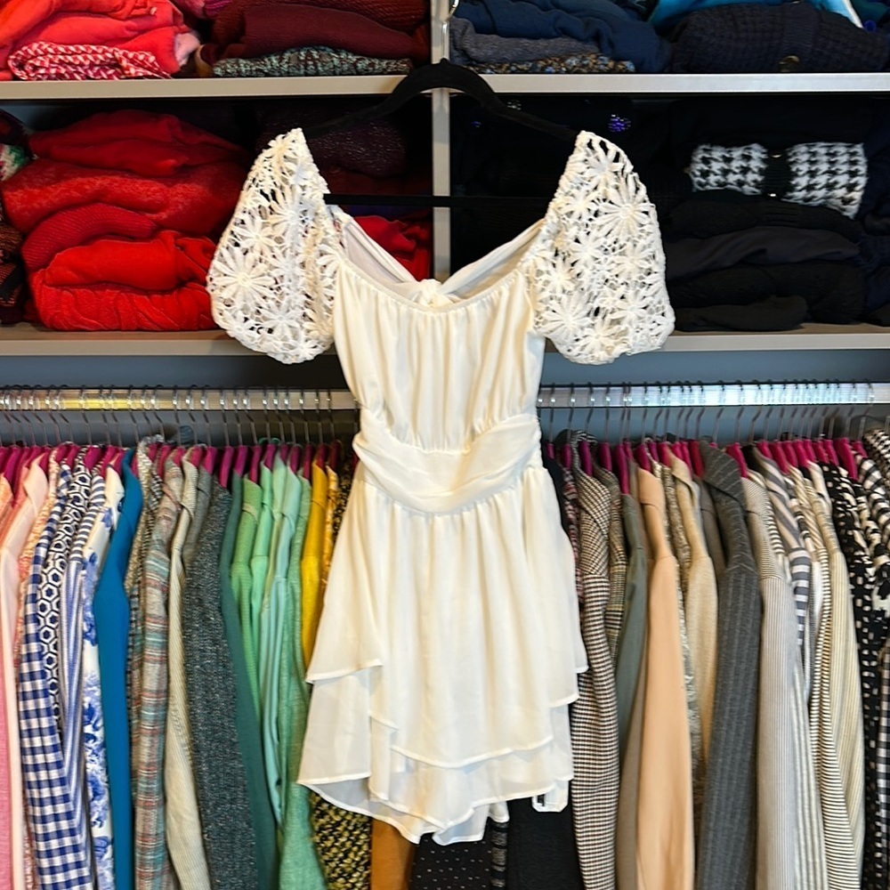 Unbranded white embroidered short sleeve tie back smocked waist dress size S